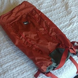 REI flash 18 rucksack